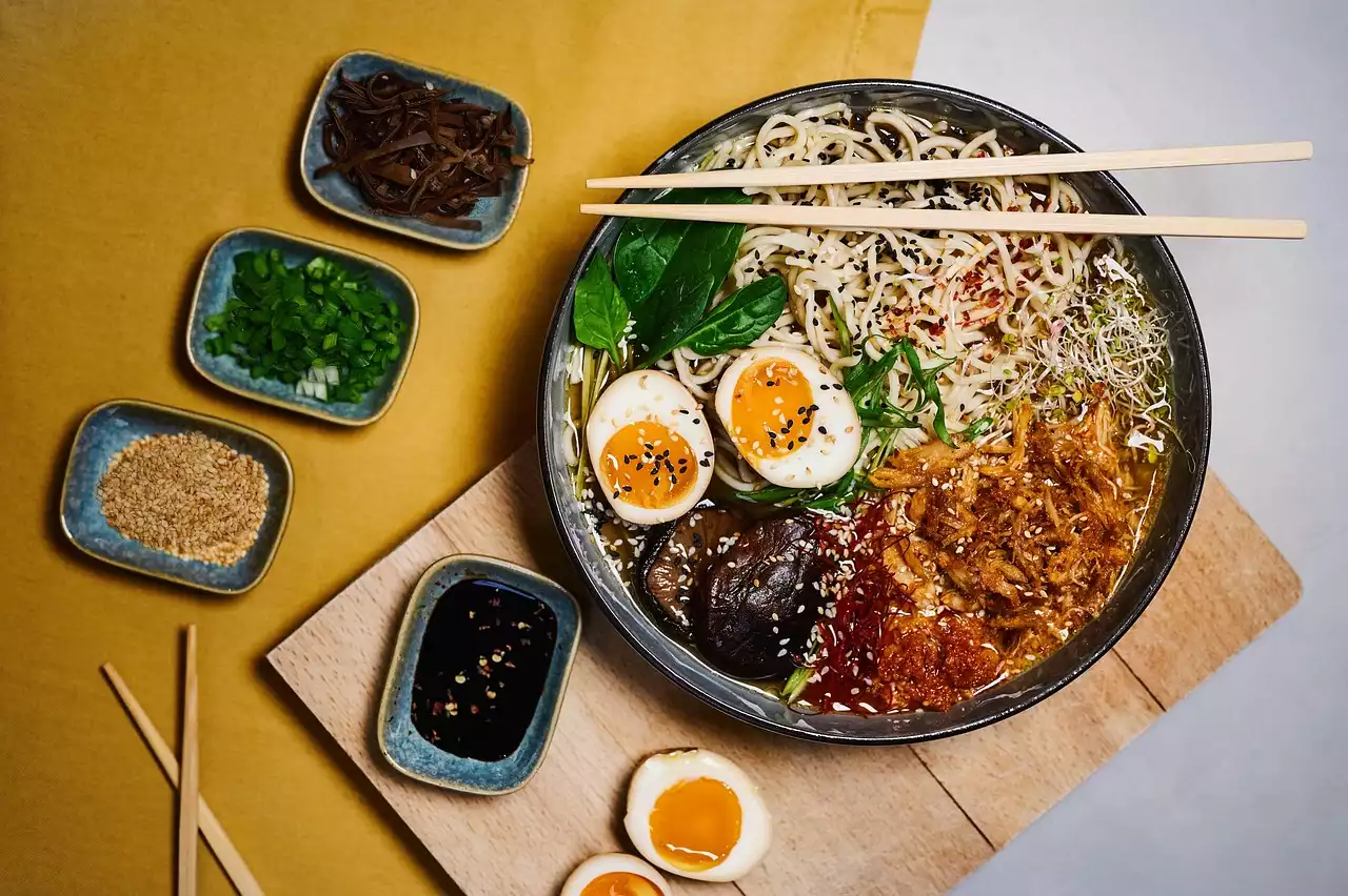 Explorando o mundo do ramen: de tonkotsu a shoyu