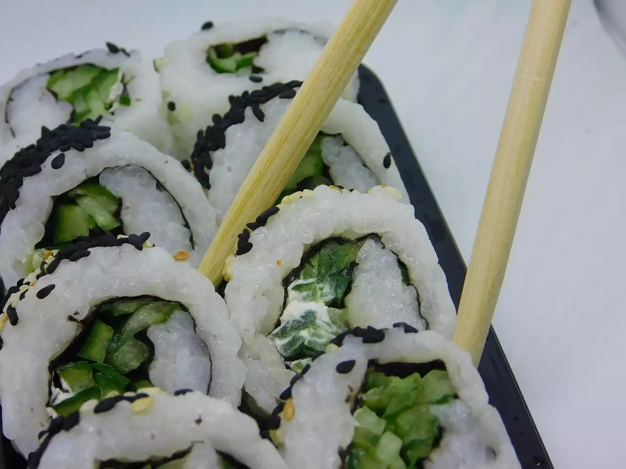 Além do sushi: explorando opções de comida japonesa vegetariana e vegana